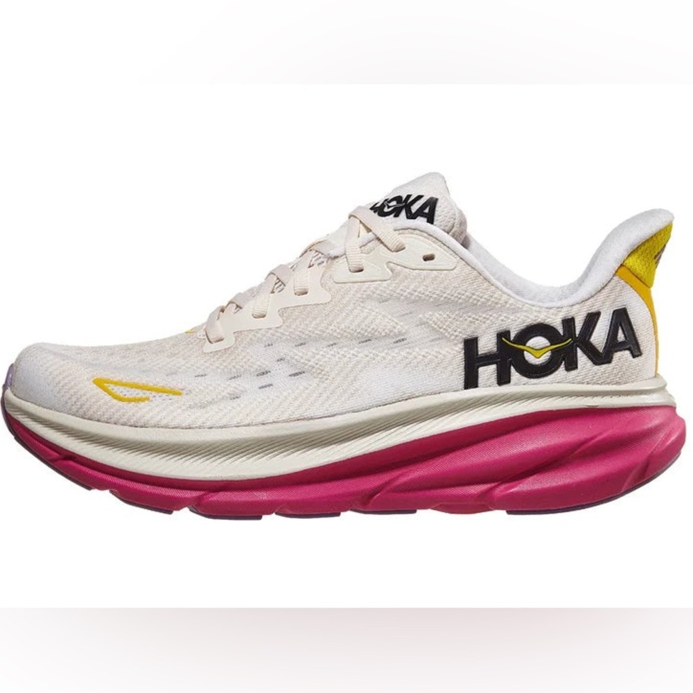 Hoka | Clifton 9 | Women's Eggnog/Blanc De Blanc Road Running Sneakers SZ 6.5